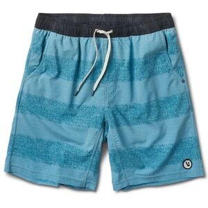 Vuori Kore Athletic Shorts 9” Medium